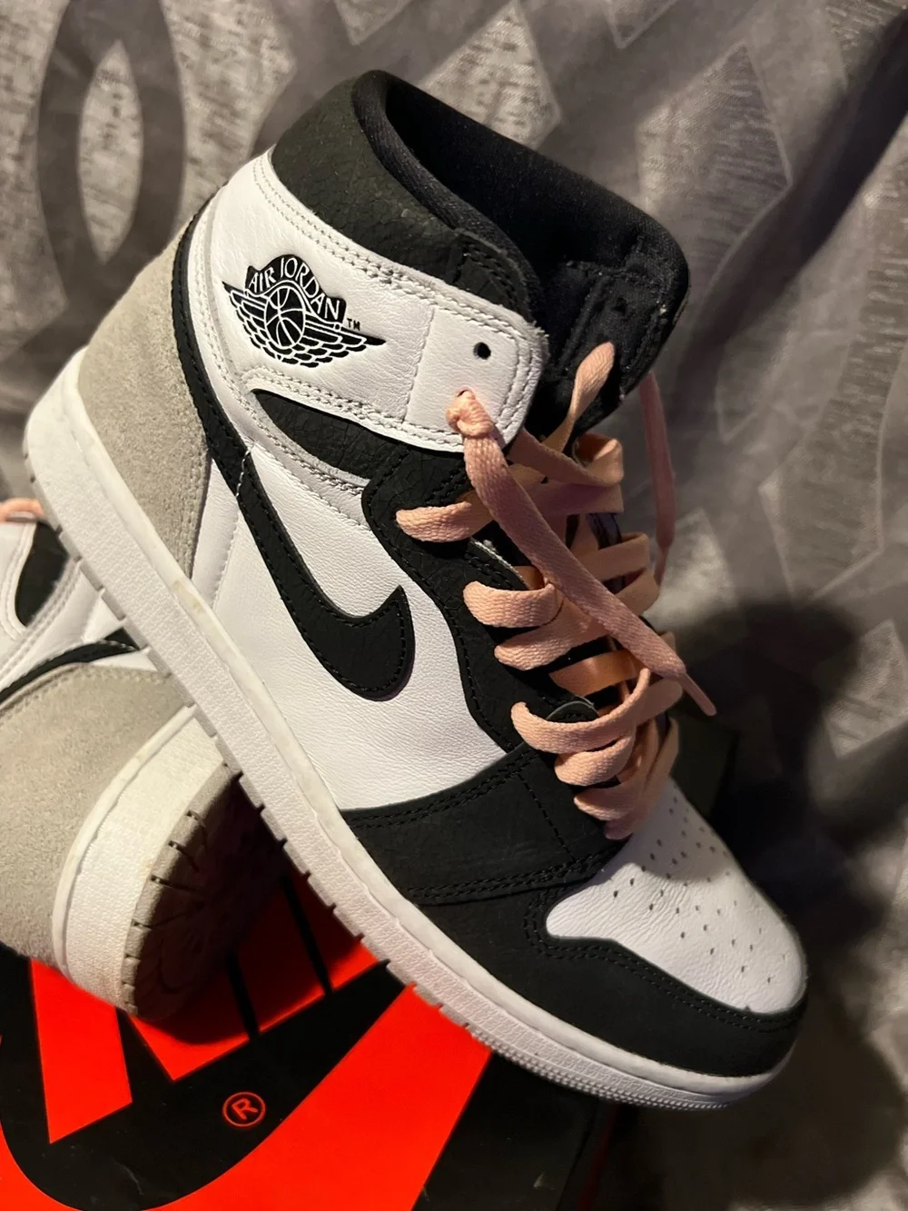 Nike Air Jordan 1 Retro High OG Stage Haze Bleached Coral - Men's Size 9